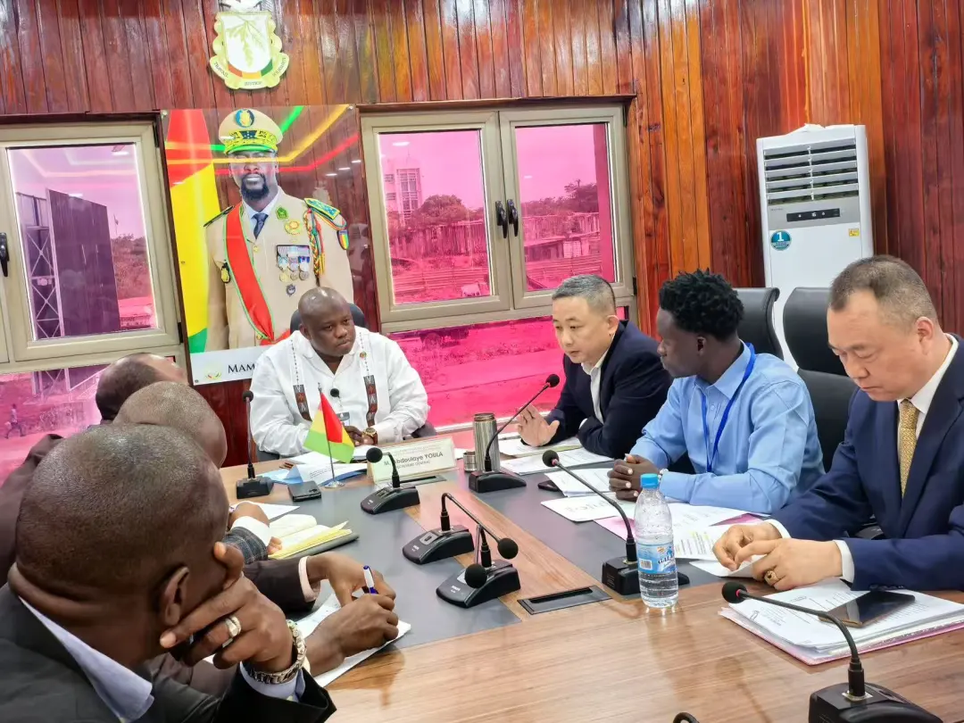 王宏向率隊(duì)赴幾內(nèi)亞開展合作交流